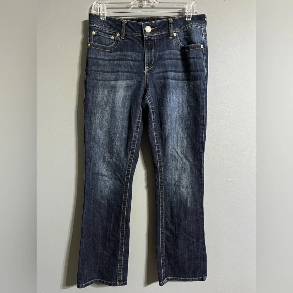 Maurices jeans size 6 short